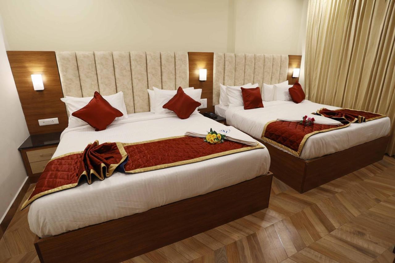 Hotel Bluemoon Tirunelveli Buitenkant foto