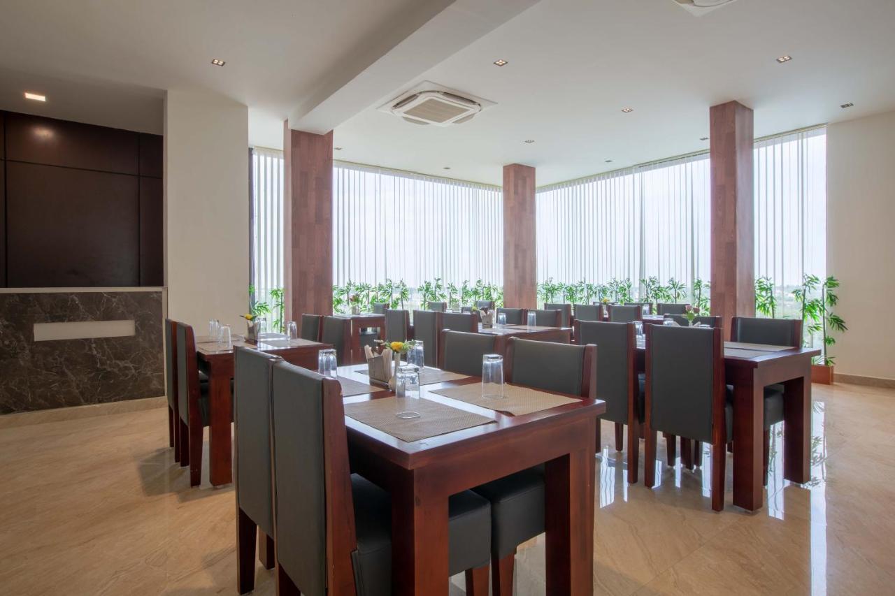 Hotel Bluemoon Tirunelveli Buitenkant foto