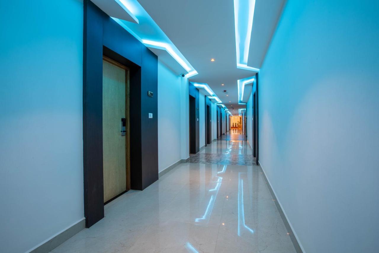Hotel Bluemoon Tirunelveli Buitenkant foto