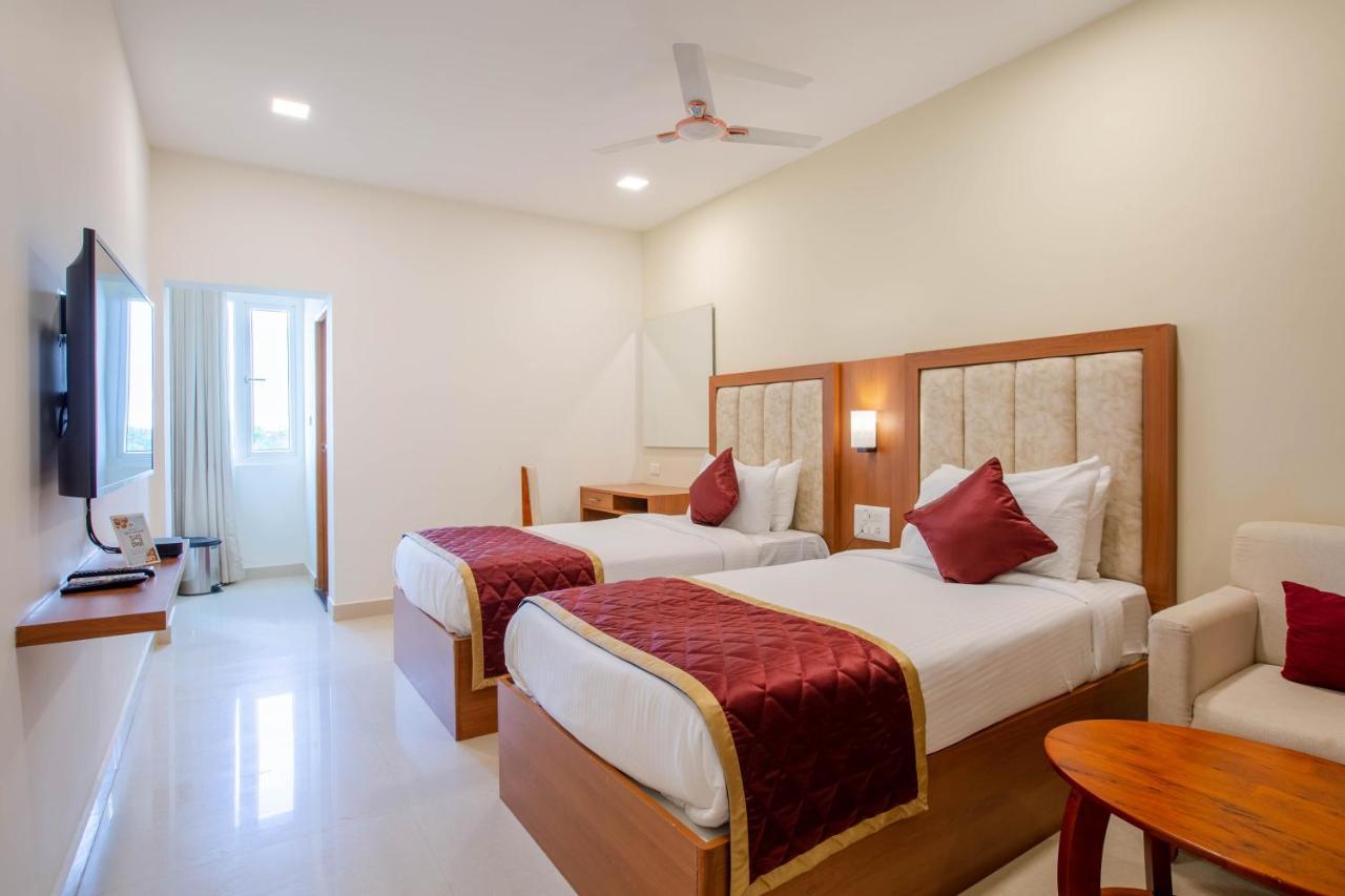 Hotel Bluemoon Tirunelveli Buitenkant foto