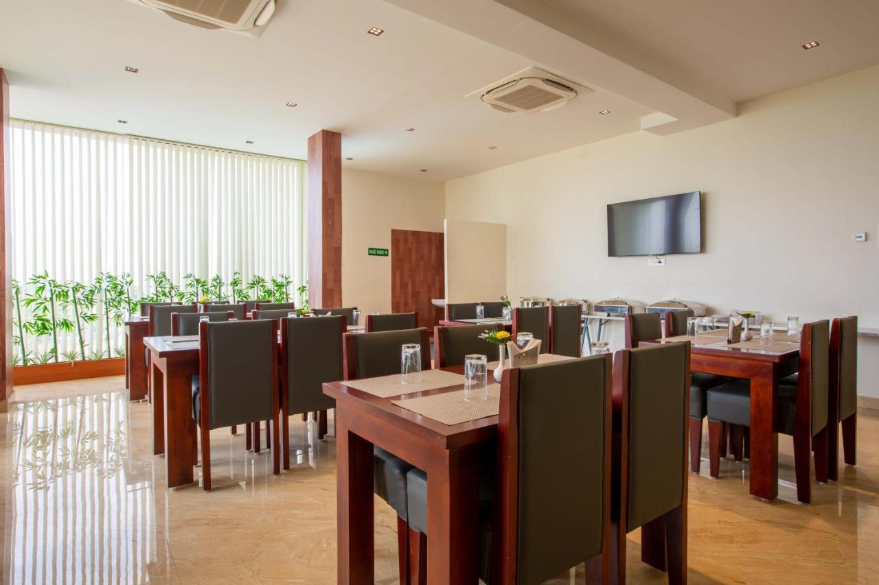 Hotel Bluemoon Tirunelveli Buitenkant foto