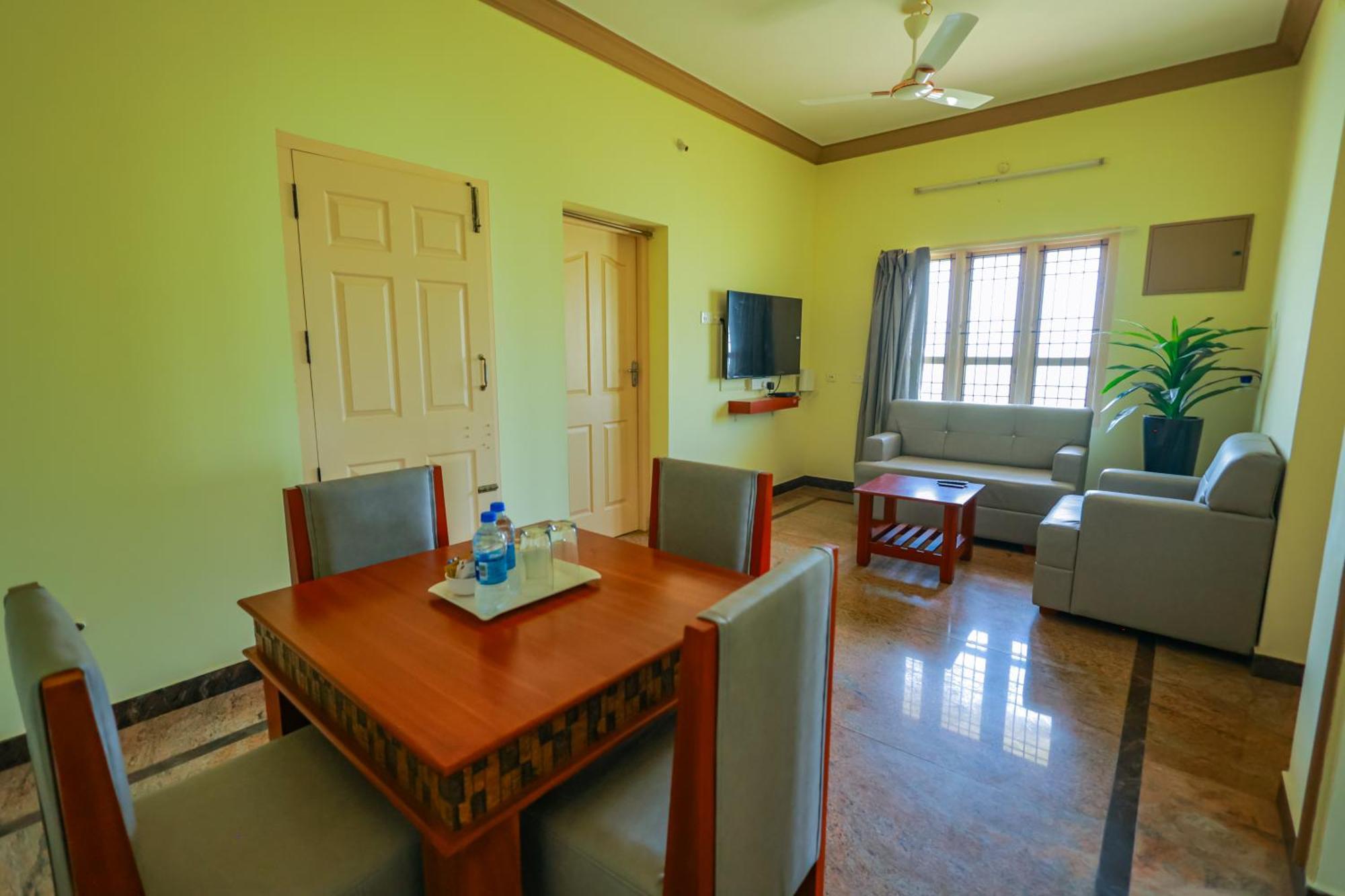Hotel Bluemoon Tirunelveli Buitenkant foto